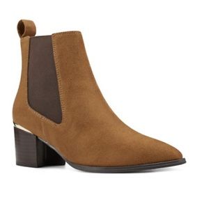 New Nine West booties